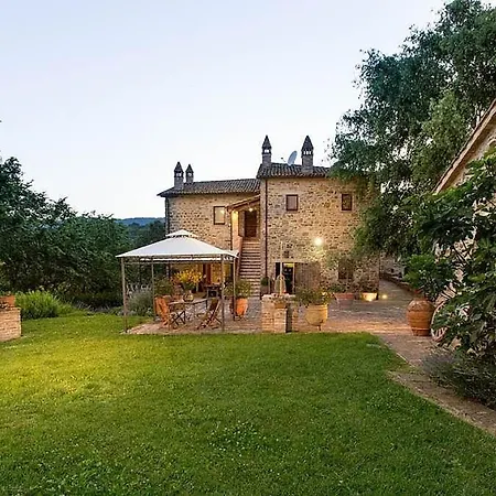 Διαμέρισμα Sleeps 6 With Pool