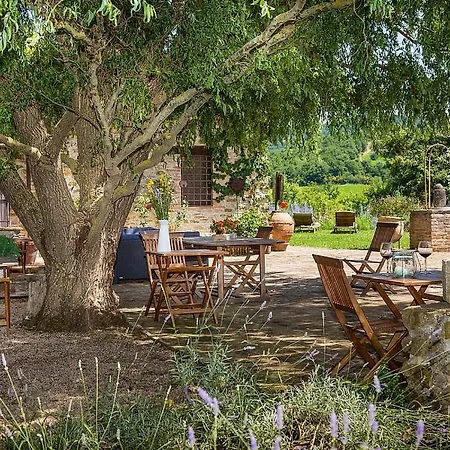 Sleeps 6 With Pool Διαμέρισμα *